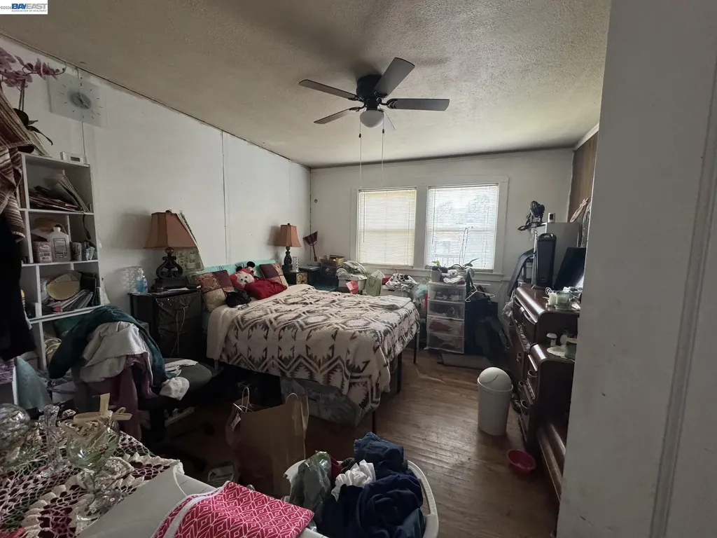 20940 Montgomery Avenue Hayward CA 94541