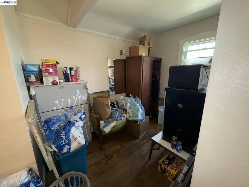 20940 Montgomery Avenue Hayward CA 94541