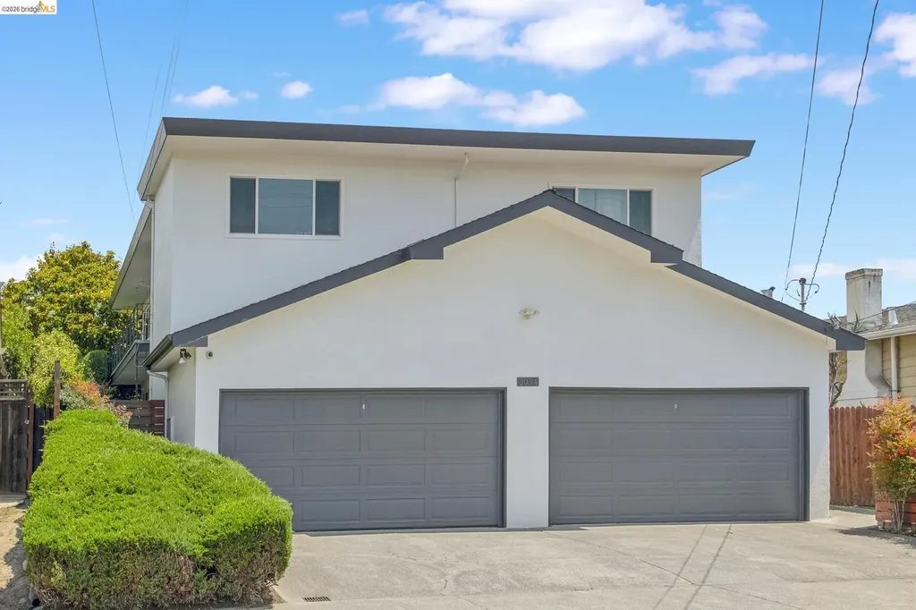 3054 Bona Street Oakland CA 94601