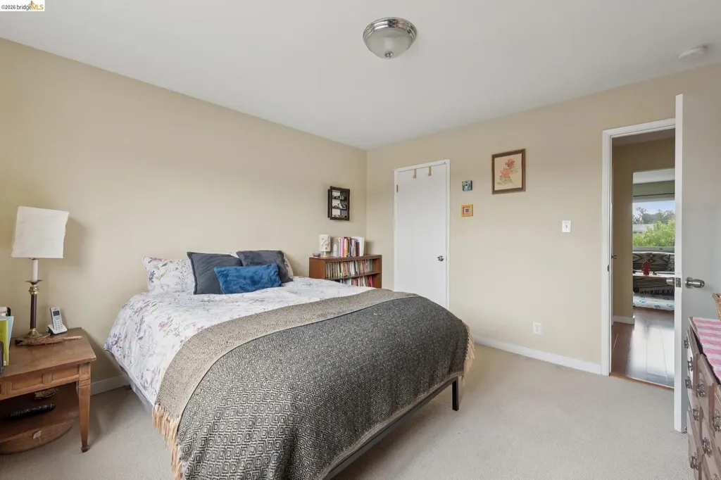 3054 Bona Street Oakland CA 94601
