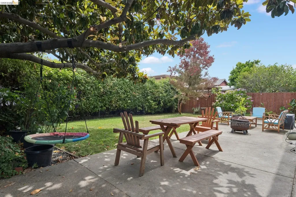 3054 Bona Street Oakland CA 94601