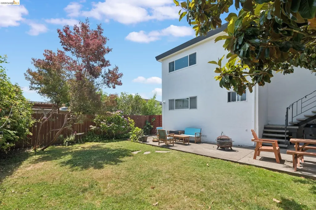 3054 Bona Street Oakland CA 94601