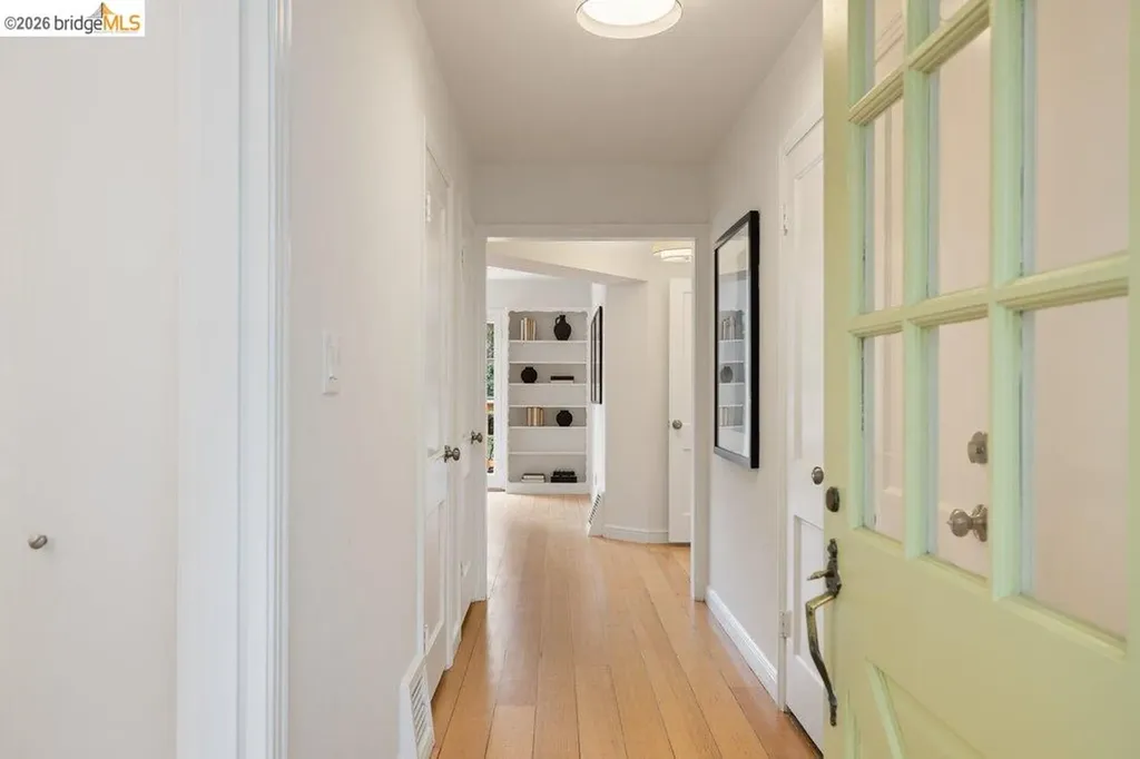 31 Harbord Court Oakland CA 94618