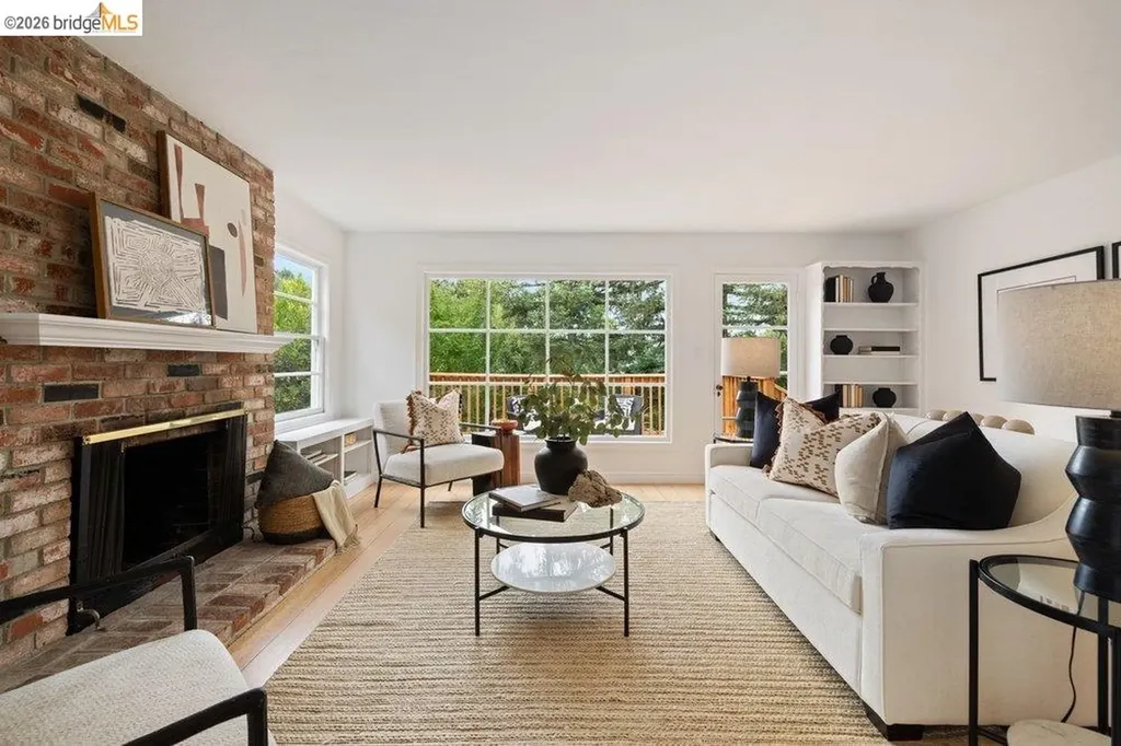 31 Harbord Court Oakland CA 94618