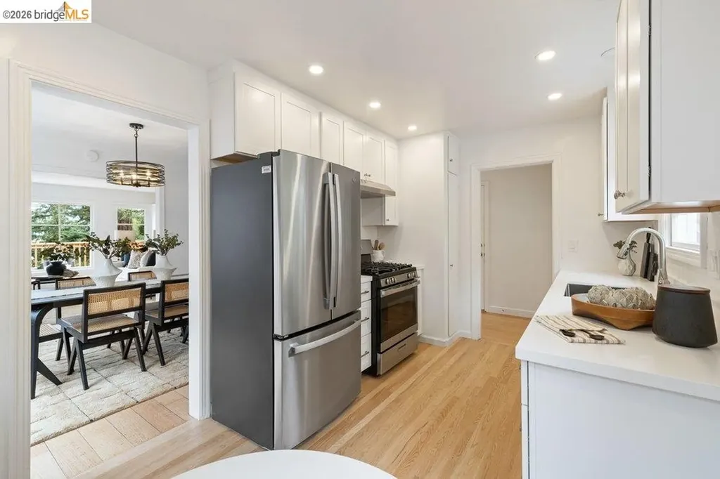 31 Harbord Court Oakland CA 94618
