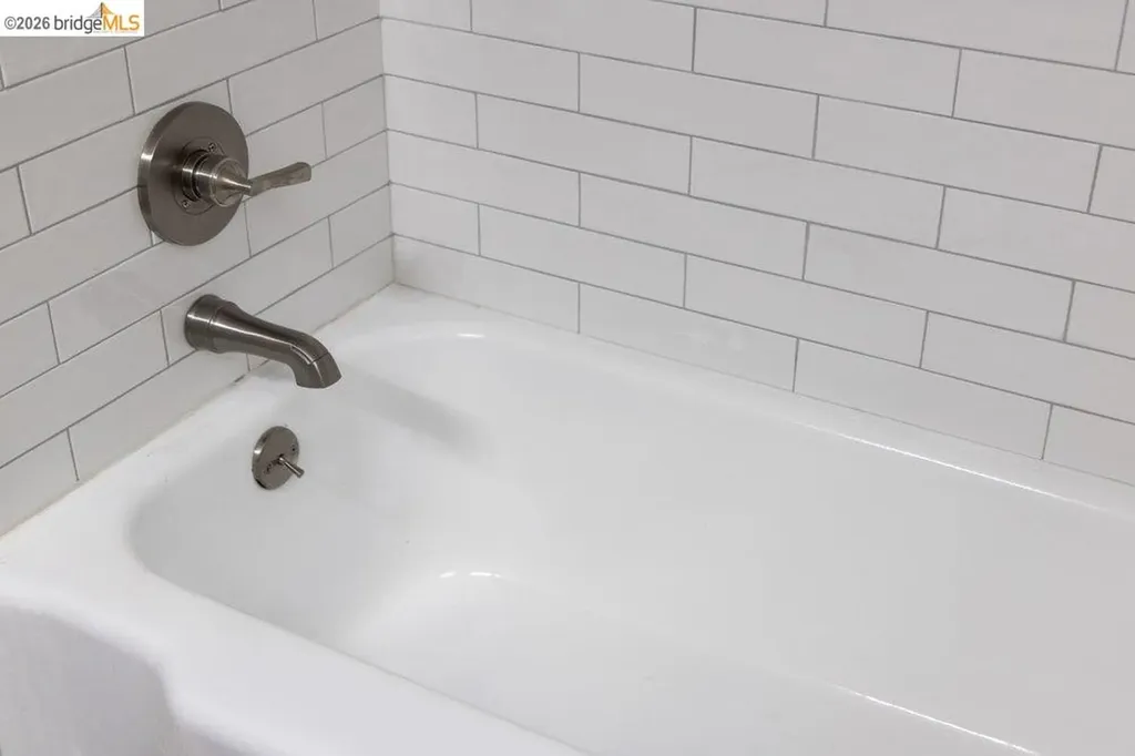 31 Harbord Court Oakland CA 94618