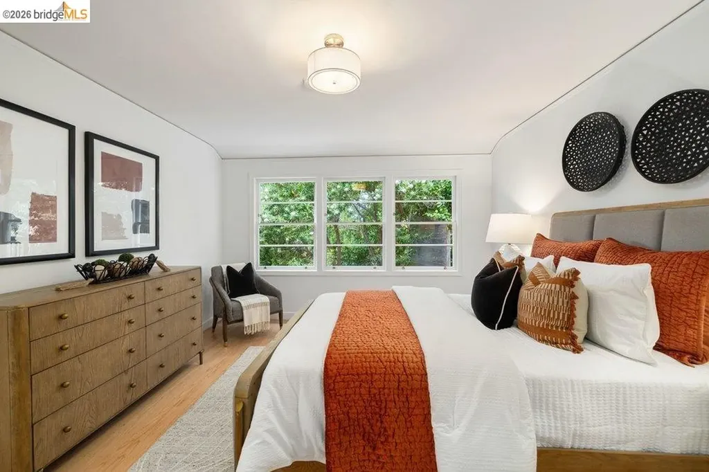 31 Harbord Court Oakland CA 94618