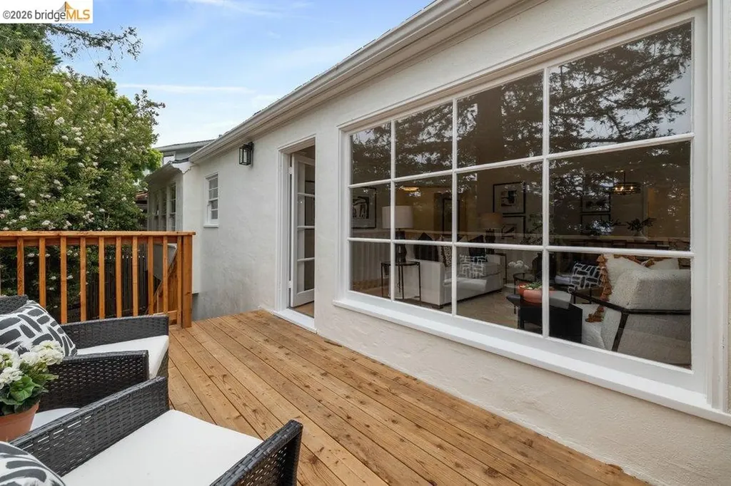 31 Harbord Court Oakland CA 94618