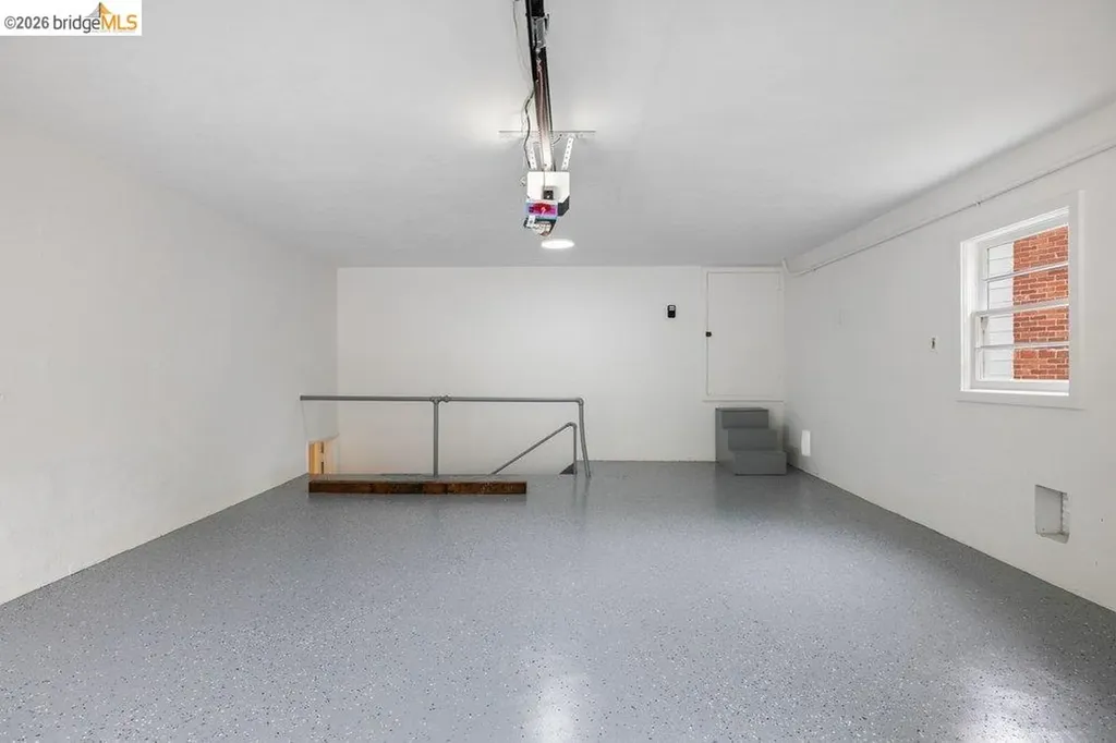 31 Harbord Court Oakland CA 94618