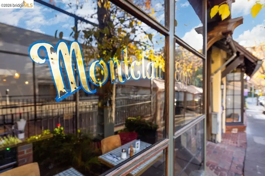 31 Harbord Court Oakland CA 94618