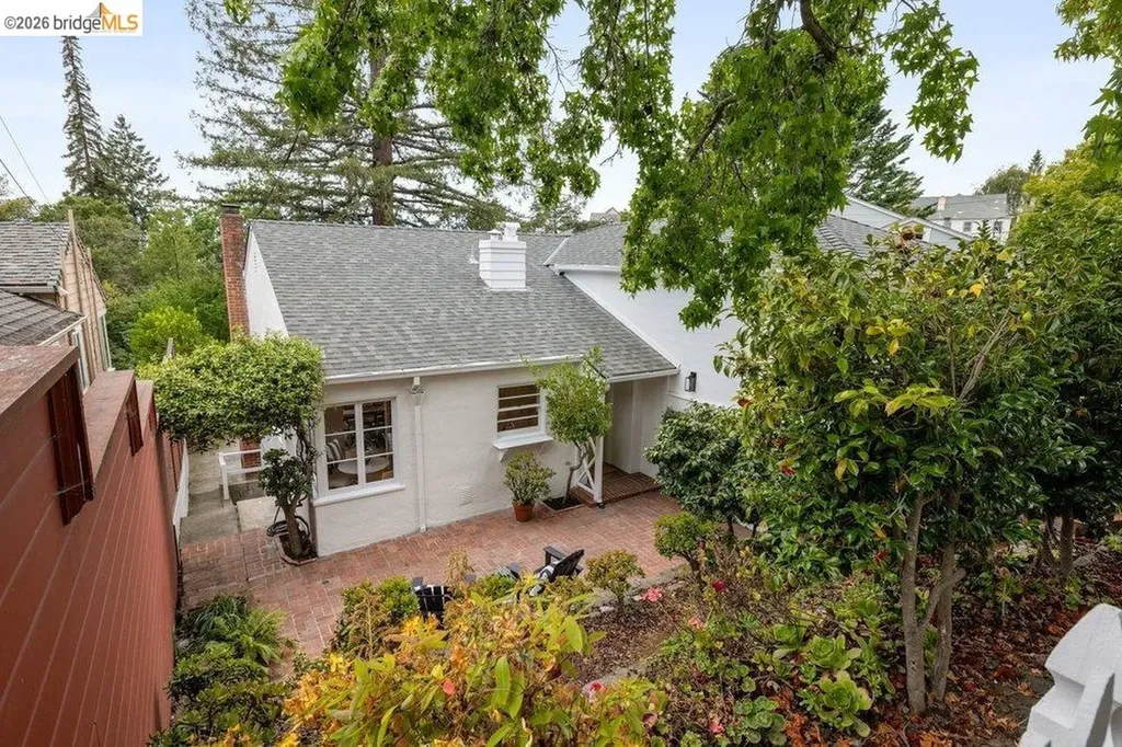 31 Harbord Court Oakland CA 94618