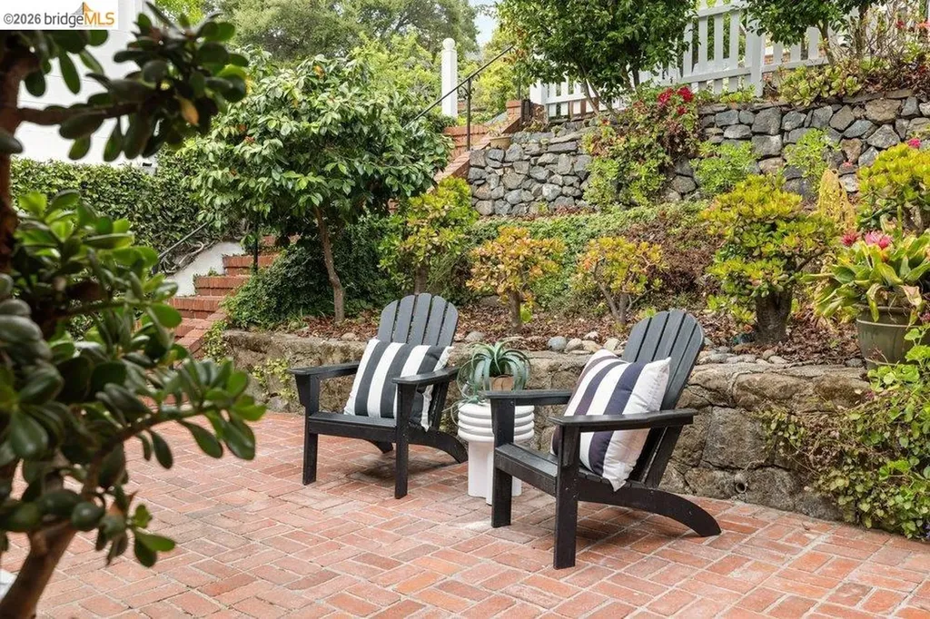 31 Harbord Court Oakland CA 94618