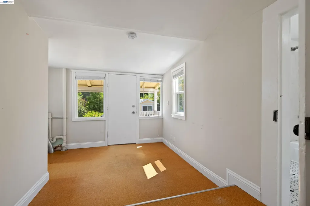 22836 High Street Hayward CA 94541