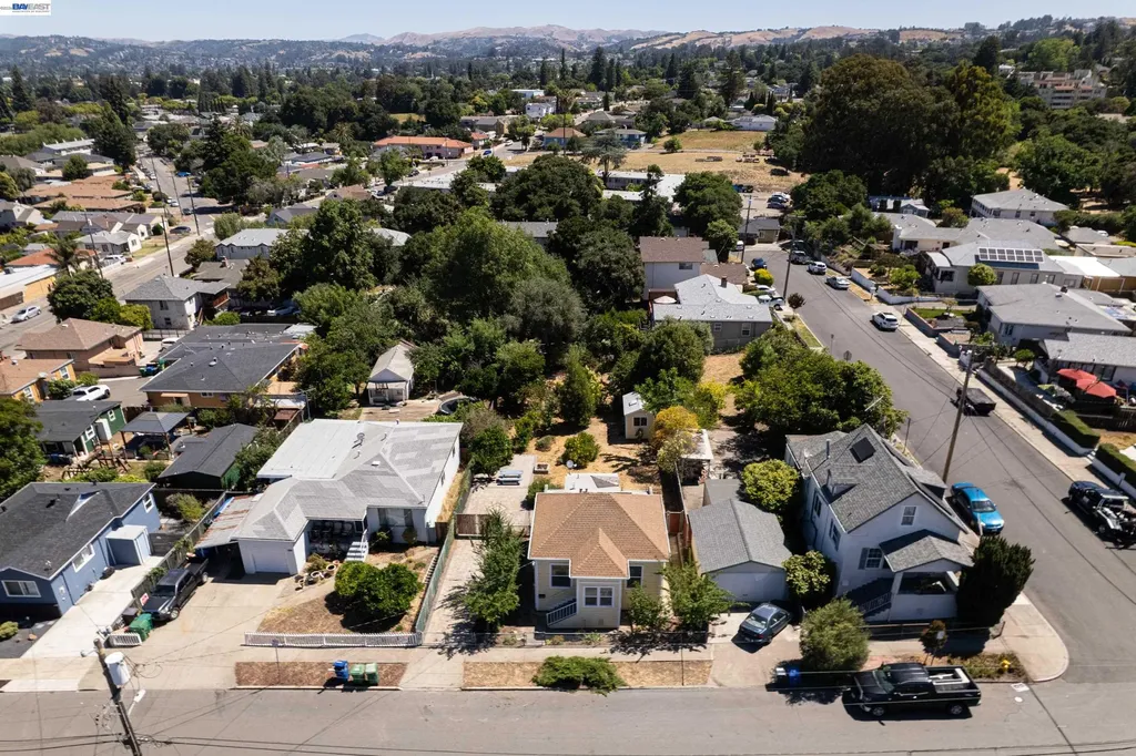 22836 High Street Hayward CA 94541