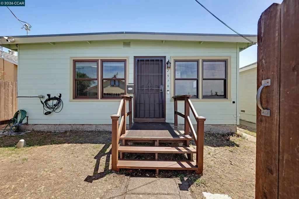 2370 Pine Avenue Richmond CA 94806