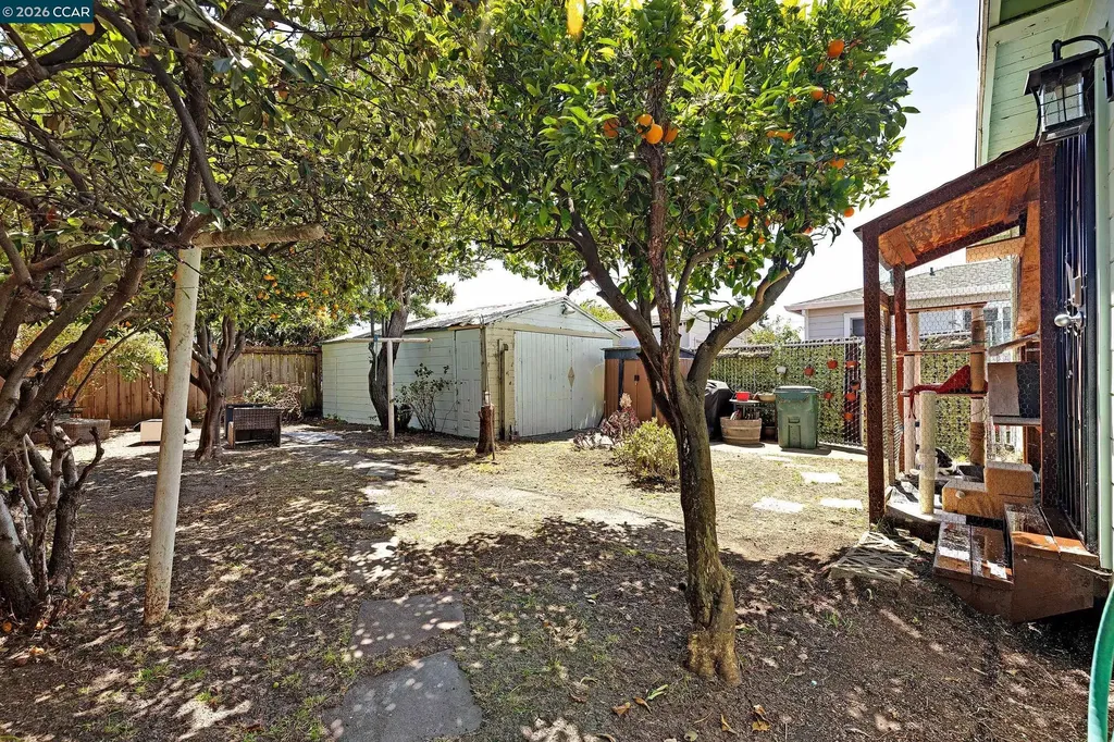 2370 Pine Avenue Richmond CA 94806