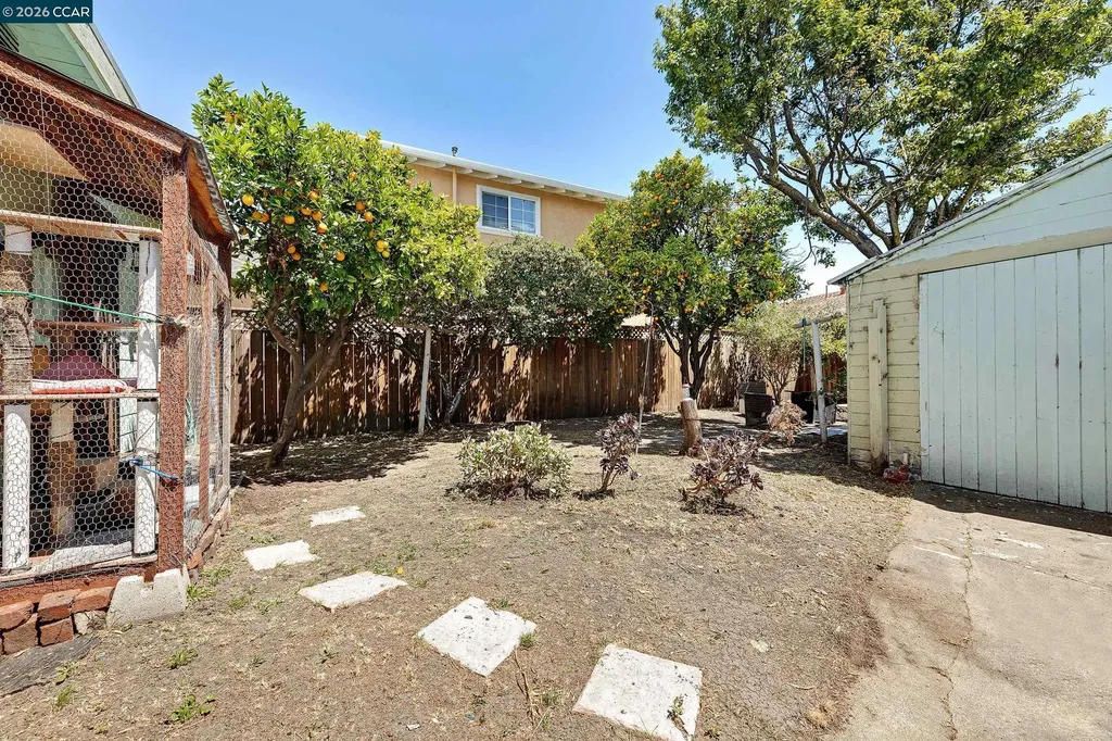 2370 Pine Avenue Richmond CA 94806