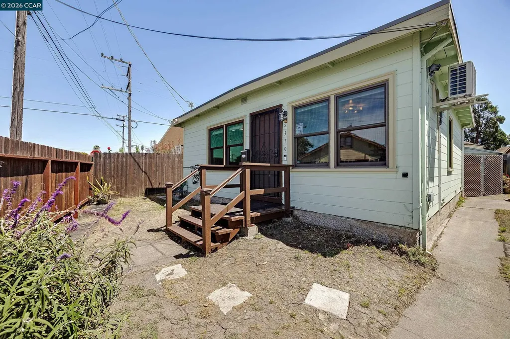 2370 Pine Avenue Richmond CA 94806
