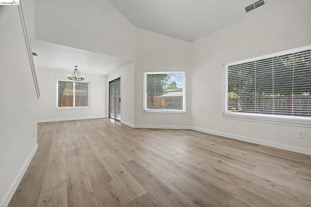38 Nightingale Court Oakley CA 94561
