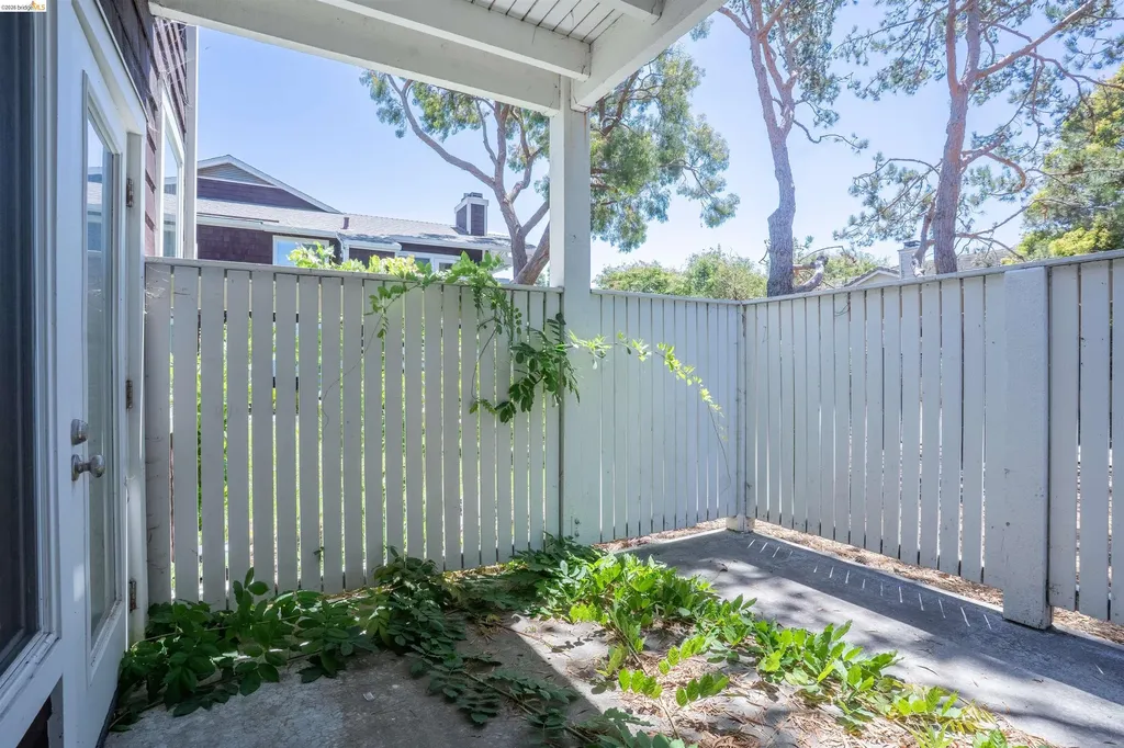 211 Bayside Court Richmond CA 94804