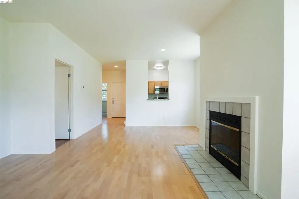 211 Bayside Court Richmond CA 94804