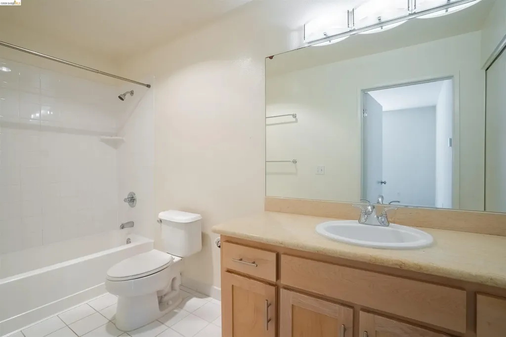 211 Bayside Court Richmond CA 94804