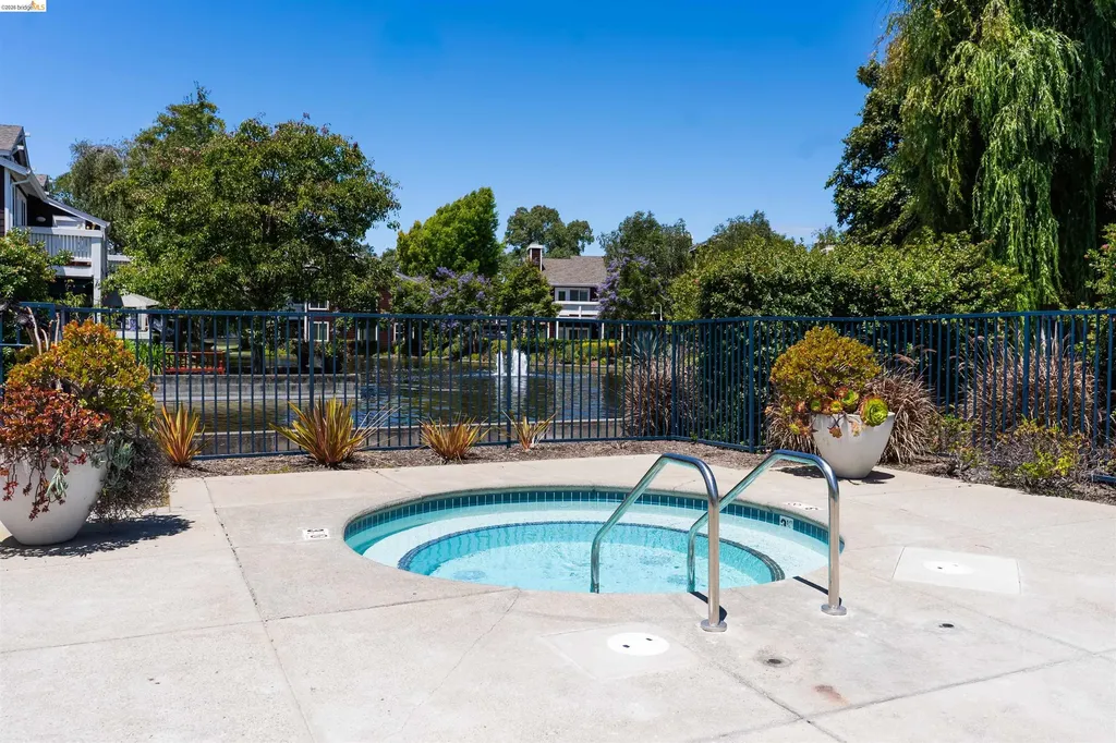 211 Bayside Court Richmond CA 94804