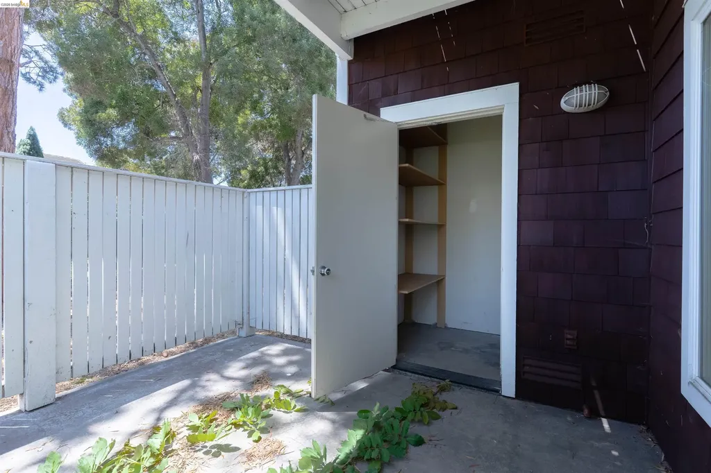 211 Bayside Court Richmond CA 94804