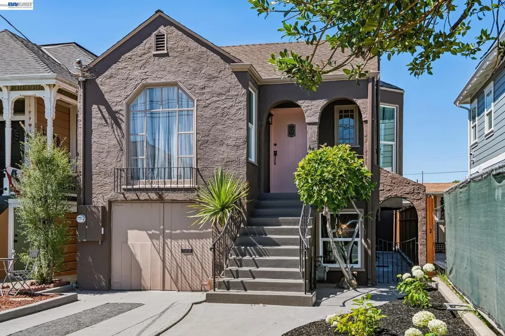 467 Santa Clara Avenue Alameda CA 94501