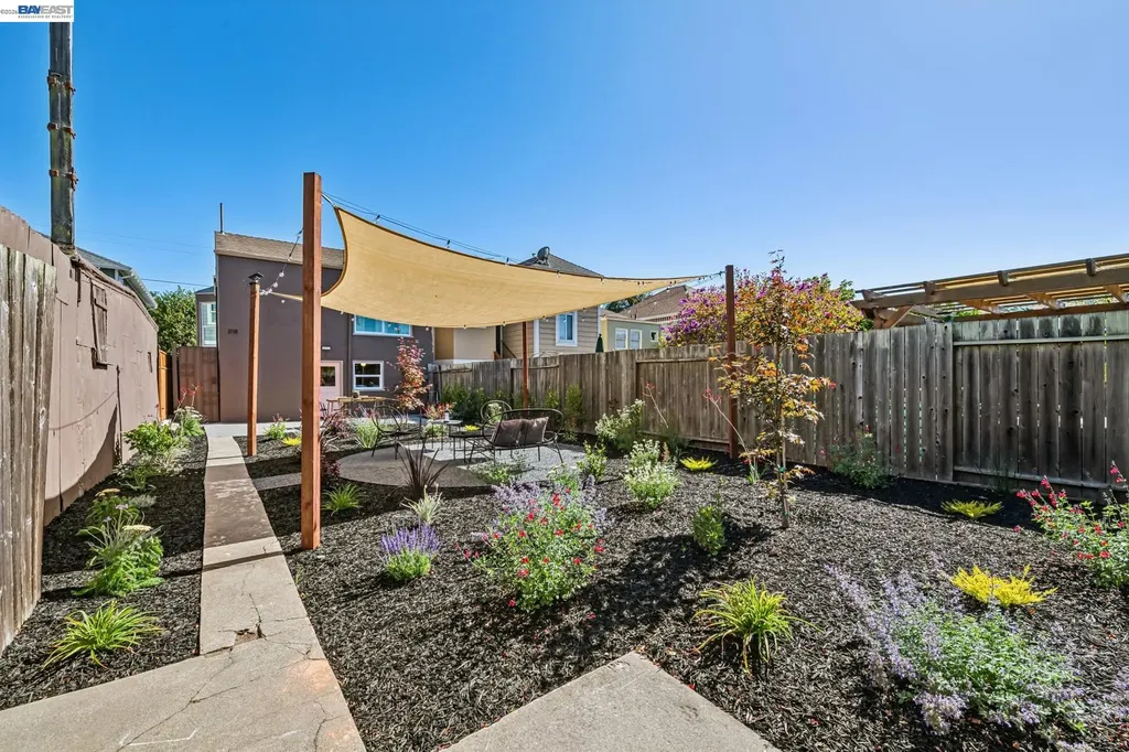 467 Santa Clara Avenue Alameda CA 94501