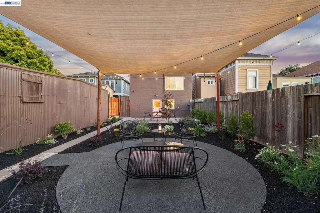 467 Santa Clara Avenue Alameda CA 94501