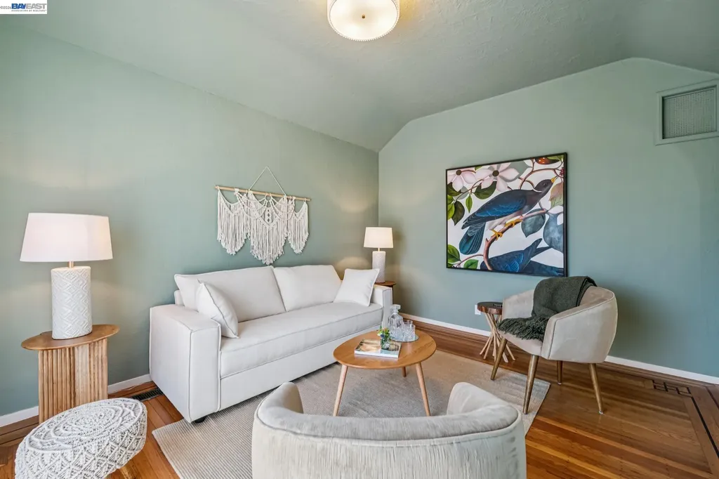 467 Santa Clara Avenue Alameda CA 94501