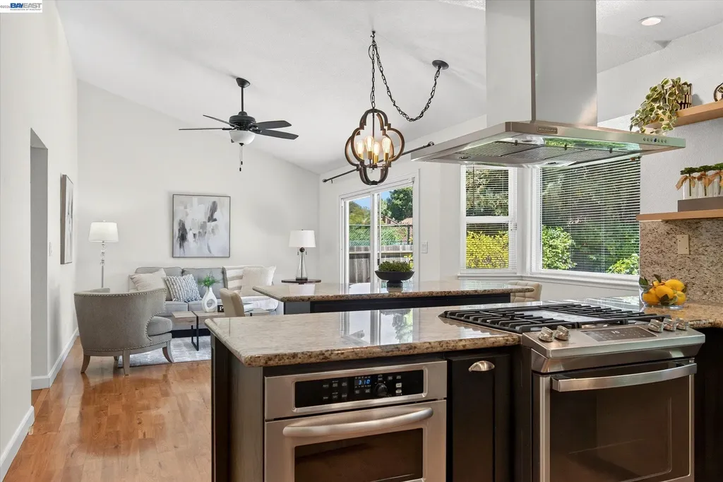 22 Jib Court Pleasant Hill CA 94523