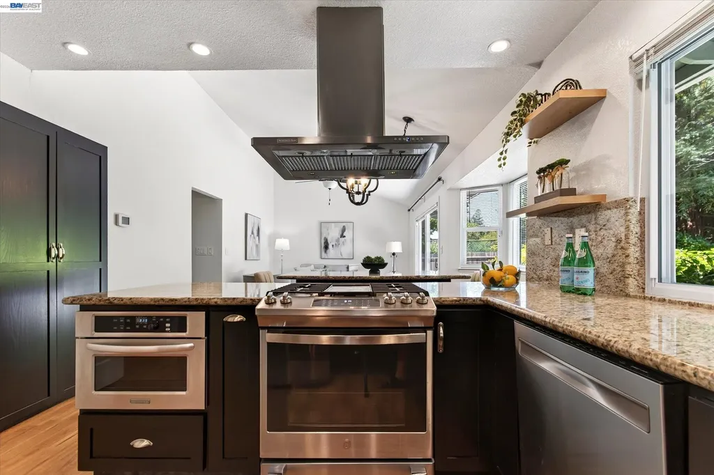 22 Jib Court Pleasant Hill CA 94523