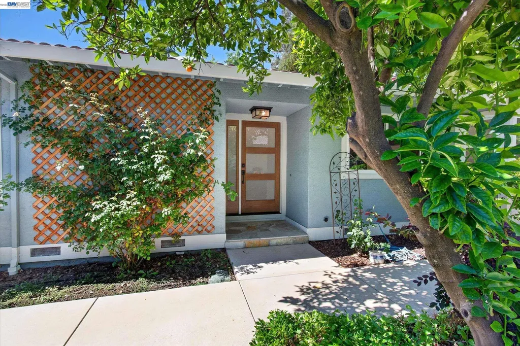 22 Jib Court Pleasant Hill CA 94523