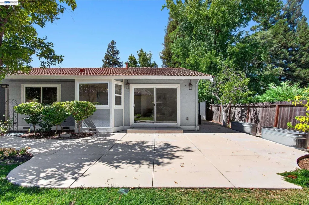 22 Jib Court Pleasant Hill CA 94523