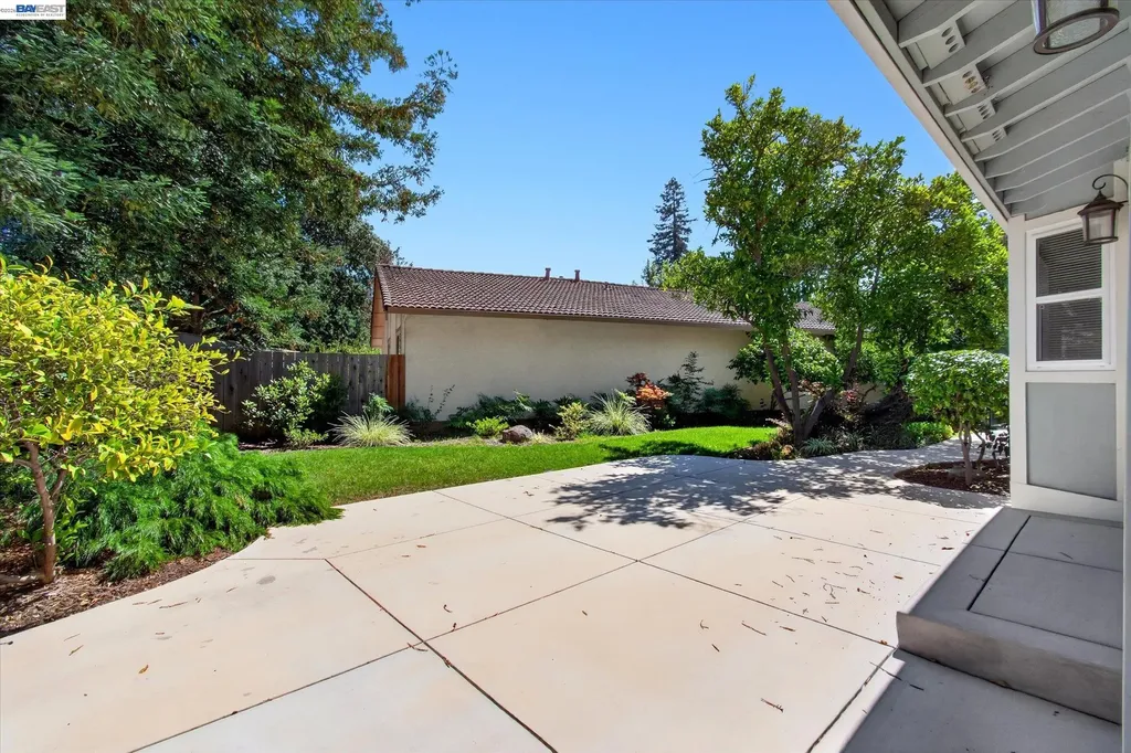 22 Jib Court Pleasant Hill CA 94523