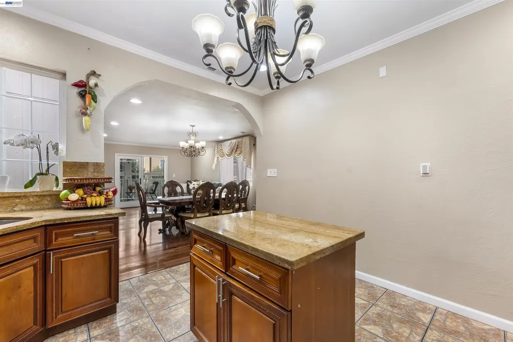 25 Regent Street San Francisco CA 94112