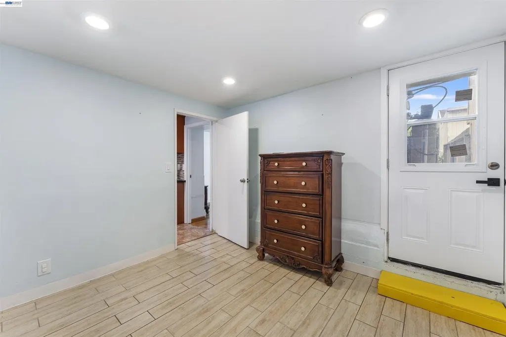 25 Regent Street San Francisco CA 94112