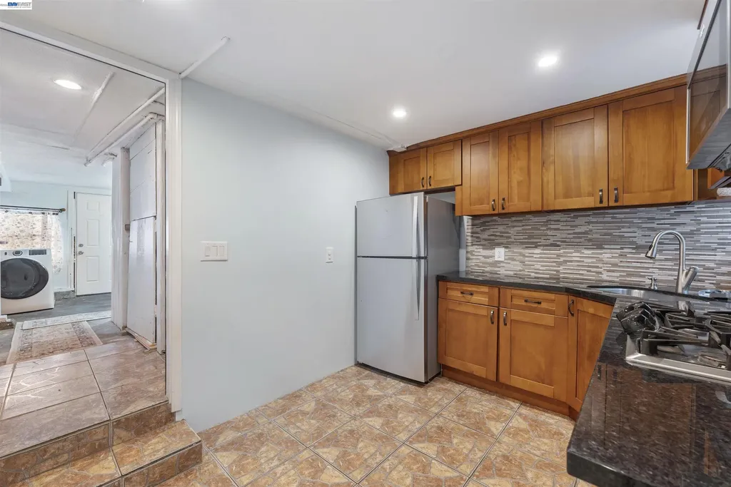 25 Regent Street San Francisco CA 94112