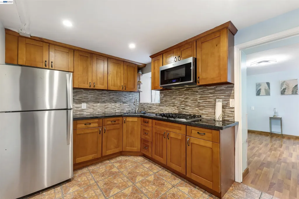 25 Regent Street San Francisco CA 94112