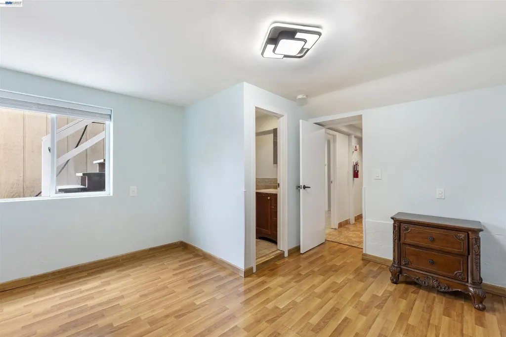 25 Regent Street San Francisco CA 94112