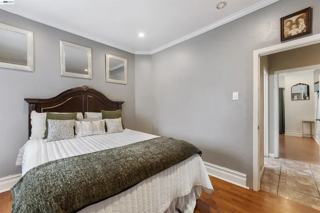 25 Regent Street San Francisco CA 94112