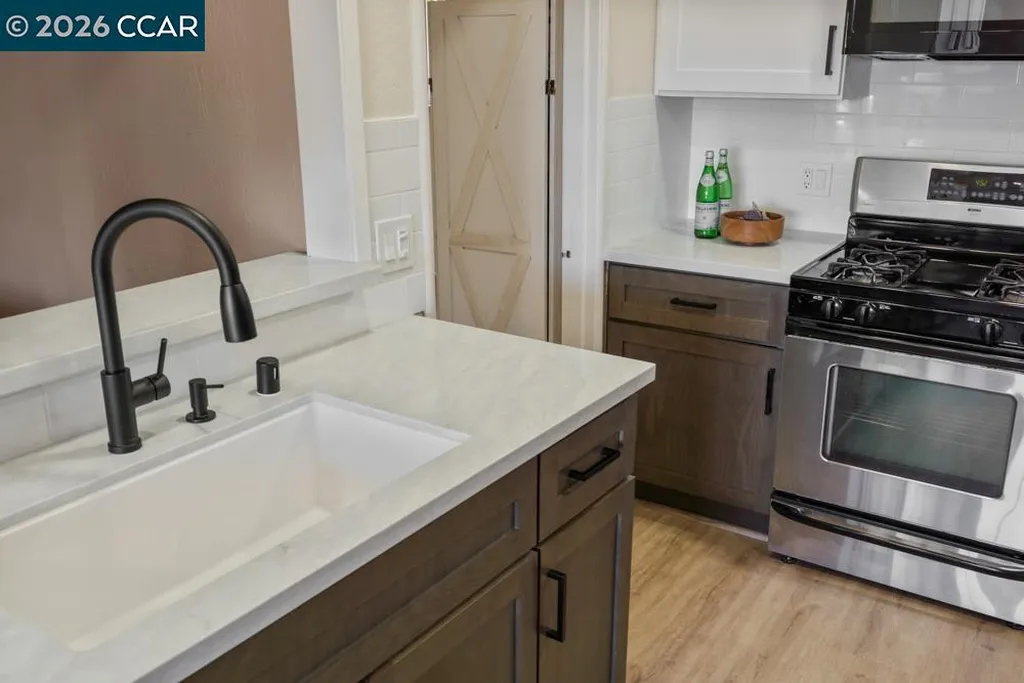 17786 Parker Road Castro Valley CA 94546