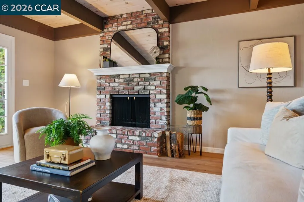 17786 Parker Road Castro Valley CA 94546