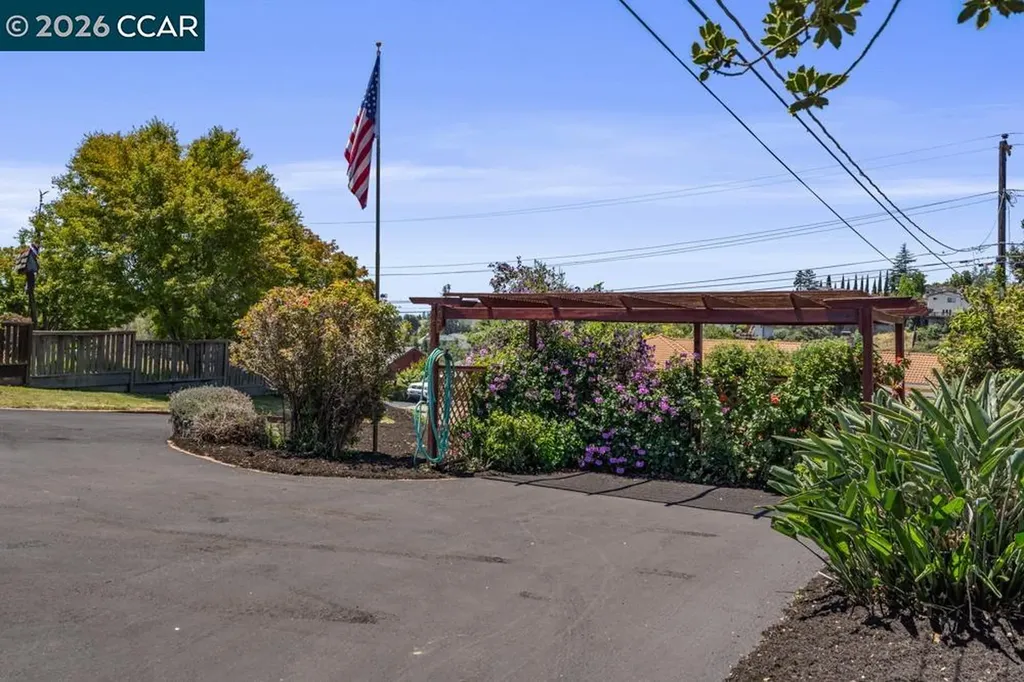 17786 Parker Road Castro Valley CA 94546