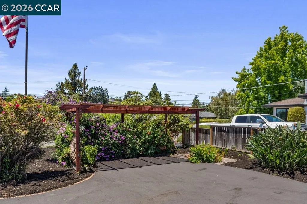 17786 Parker Road Castro Valley CA 94546