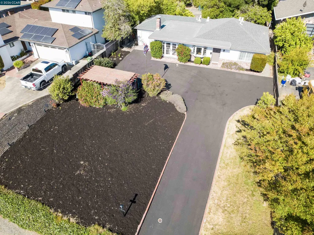 17786 Parker Road Castro Valley CA 94546