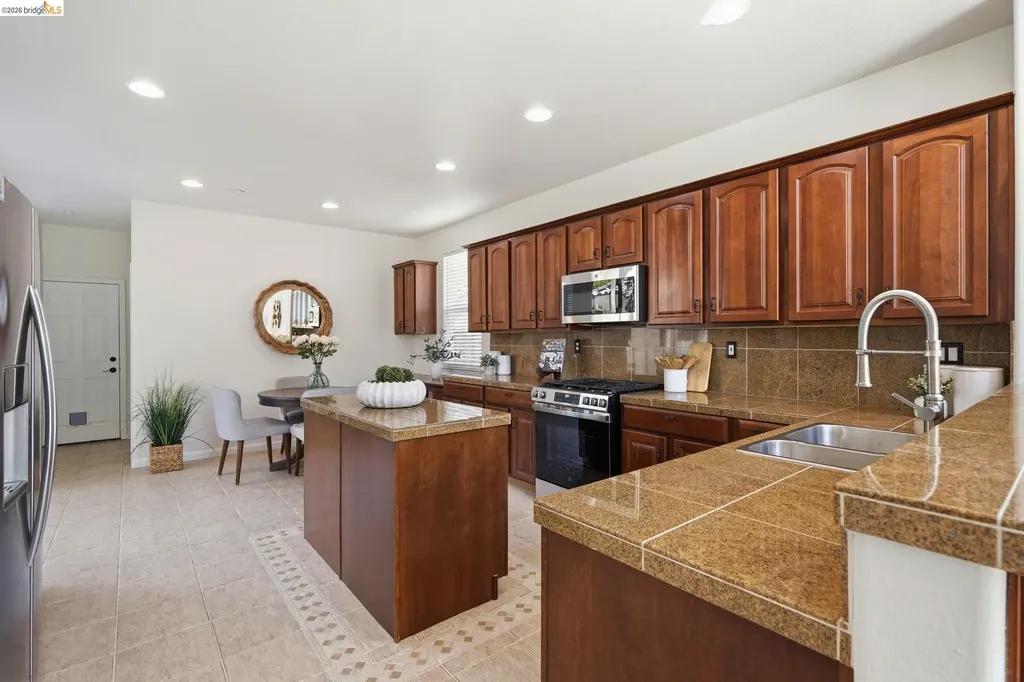 308 Foothill Drive Brentwood CA 94513