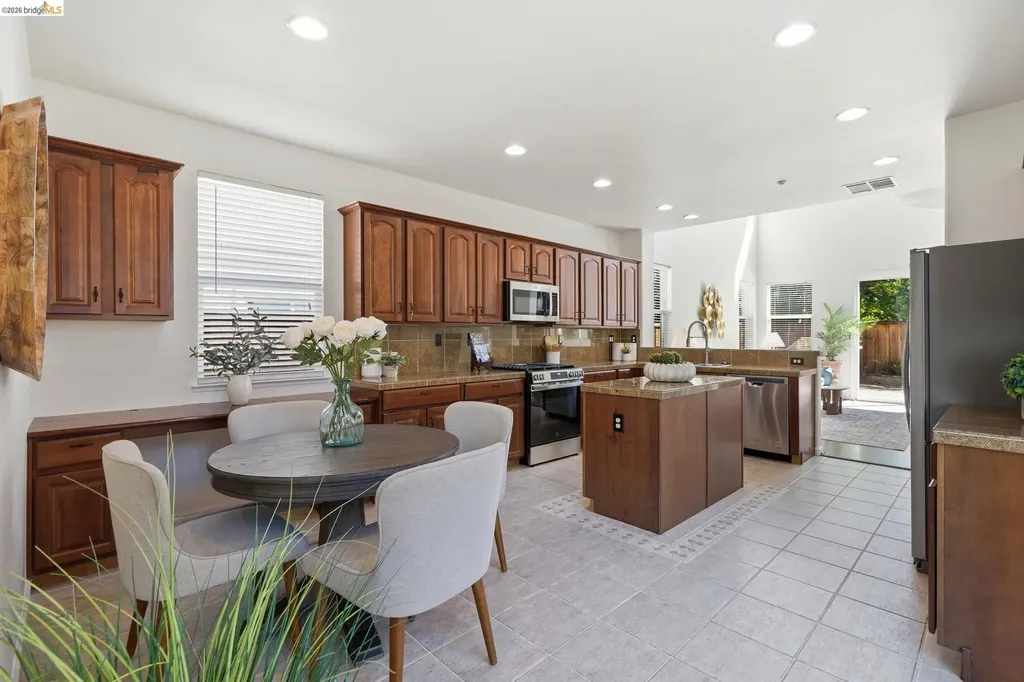 308 Foothill Drive Brentwood CA 94513